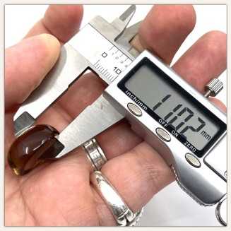 椭圆形烟水晶（透明）配淡金红石