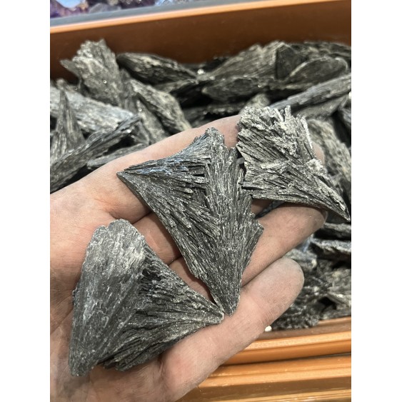 巴西黑褐铁矿 - 按重量计算