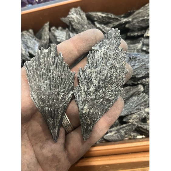 Schwarzer Kyanit Brasilien - 100 Gramm