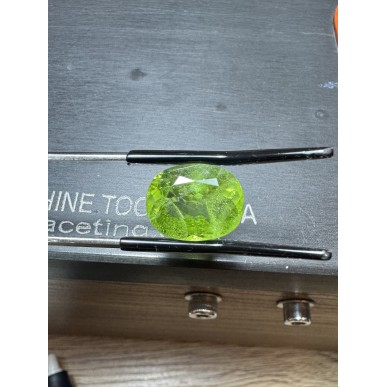 Natural untreated Pakistani peridot, faceted in Pakistan, weight 10.5 ct 
