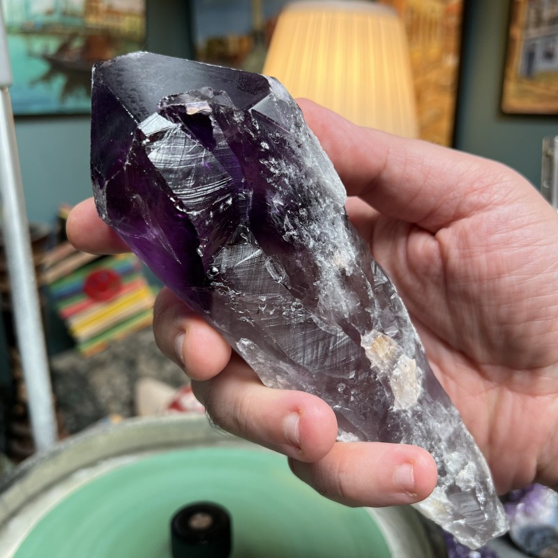 Natürlicher brasilianischer Amethyst unbehandelt langer Kristall - Gewicht 654 Gramm