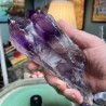 Améthyste naturelle du Brésil non traitée cristal long - Poids 689 grammes