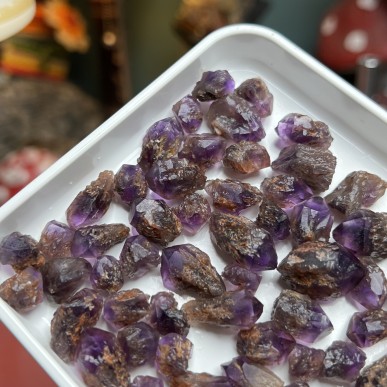 بلورات أميثيست برازيليه طبيعيه غير معالجه - بوزن 100 جرام