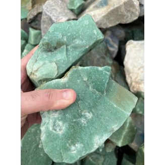 Aventurine medium to light Brazil - by the weight
