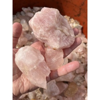 Rose Quarts mittlere bis helle Farbe Brasilien - nach Gewicht