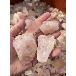 Rose Quarts mittlere bis helle Farbe Brasilien - nach Gewicht