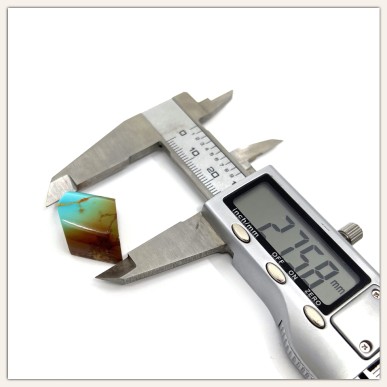 Gold Matrix American Turquoise - Medium Size Special Cut Hand formed