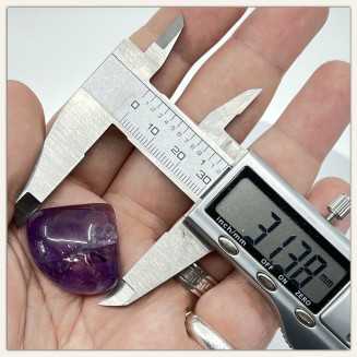 Natürlicher brasilianischer Amethyst im Muschelschliff