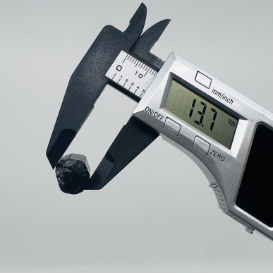 Black Brazilian Tourmaline top quality - weight 5.65 Gram