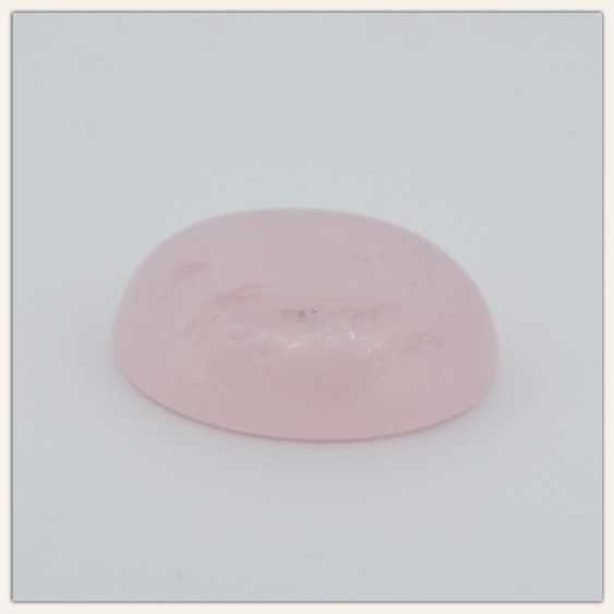 Quartz rose indien naturel avec arc-en-ciel sur le côté