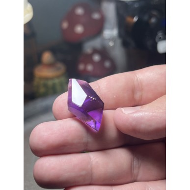 Brazilian Amythest top quality no radiation treatment - weight 8.94 Gram