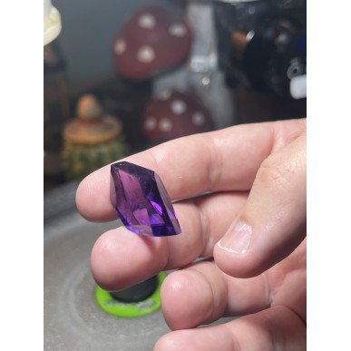 Brazilian Amythest top quality no radiation treatment - weight 8.94 Gram