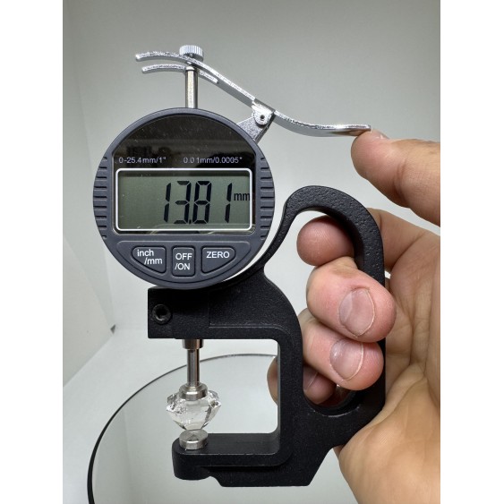  كوارتز برازيلي طبيعي غير معالج - الوزن 26 قيراط 