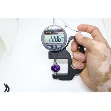 Natural untreated Brazilian Amethyst - Weight 43.3 ct